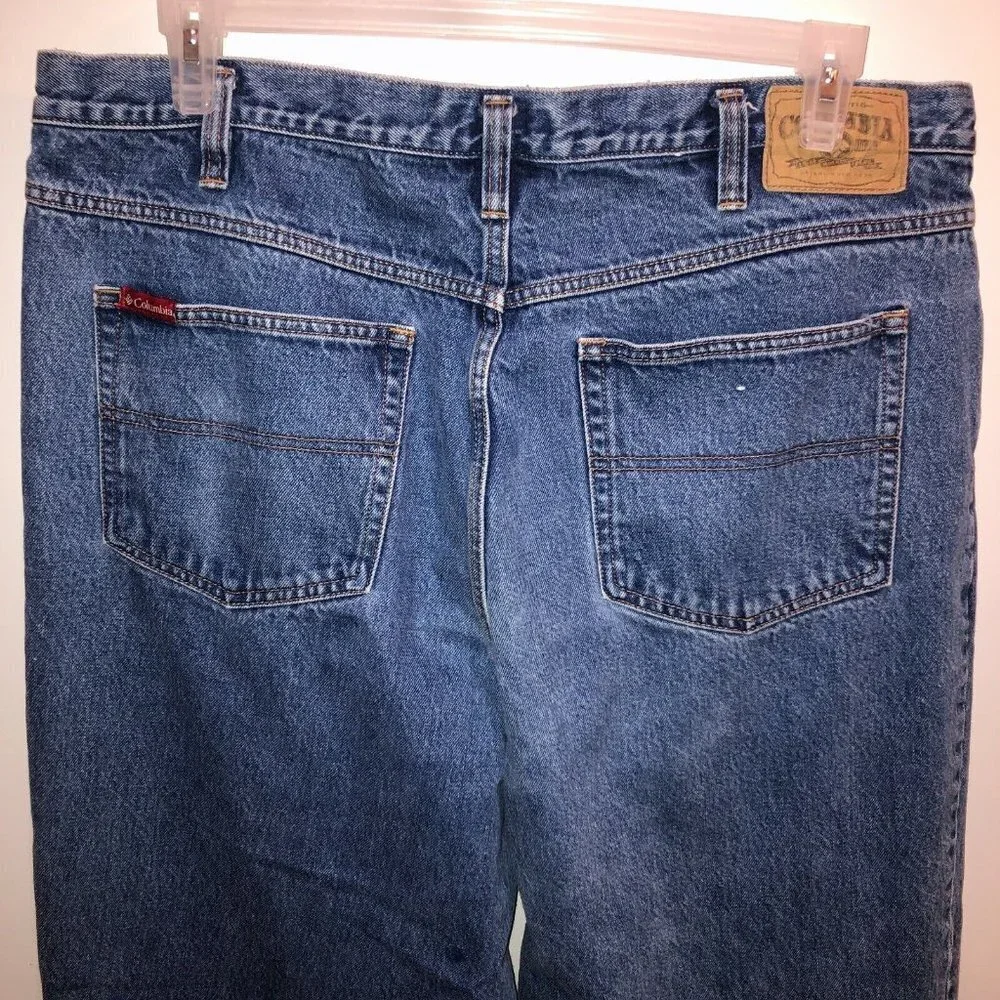 Columbia 40 x 30 (38 x 31) Medium Wash Blue Pockets Straight Leg Denim Jeans